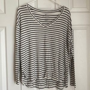 American Eagle Soft & Sexy White and Blue Striped Long Sleeve Size Small